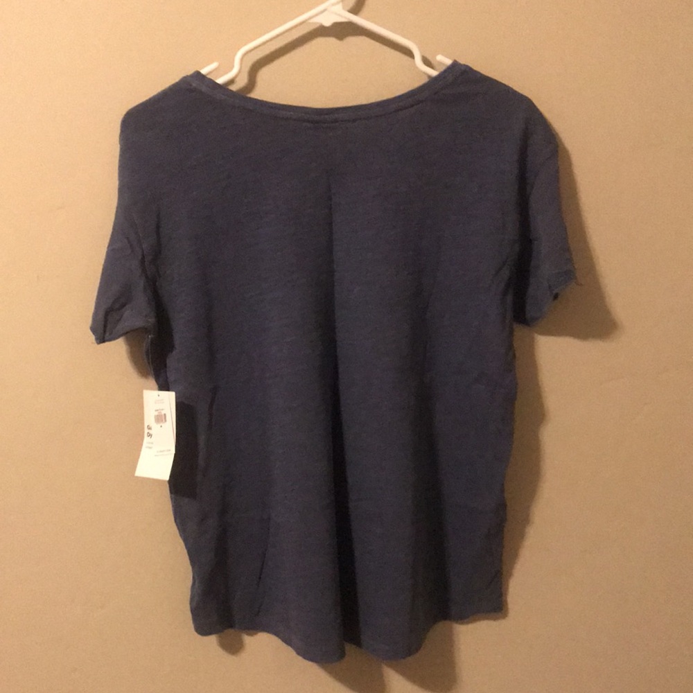 Too small - Picture 2 of 3